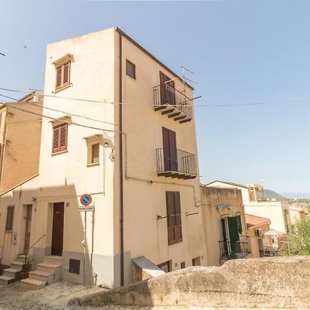 Domus Aurea Borgo House Apartment Cefalu Exterior photo