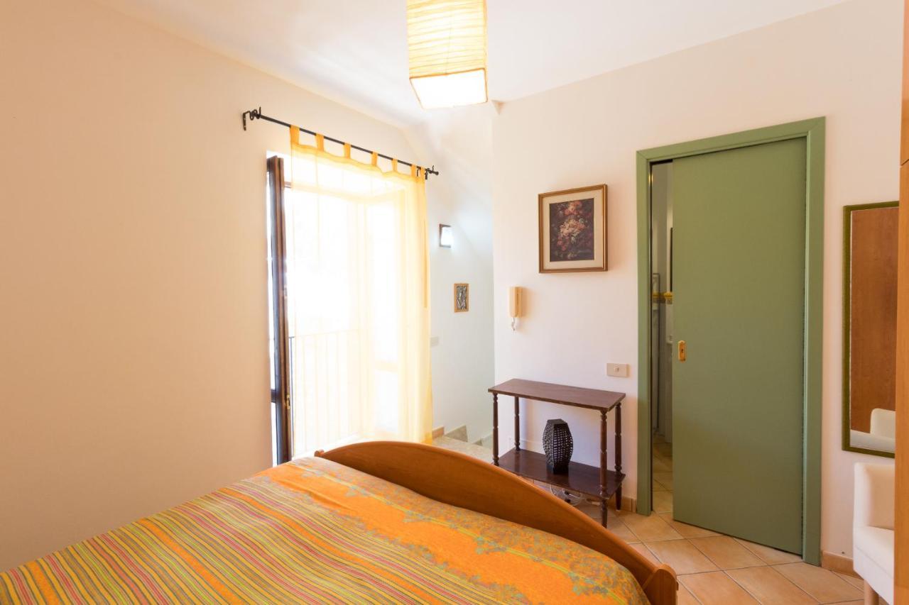 Domus Aurea Borgo House Apartment Cefalu Exterior photo