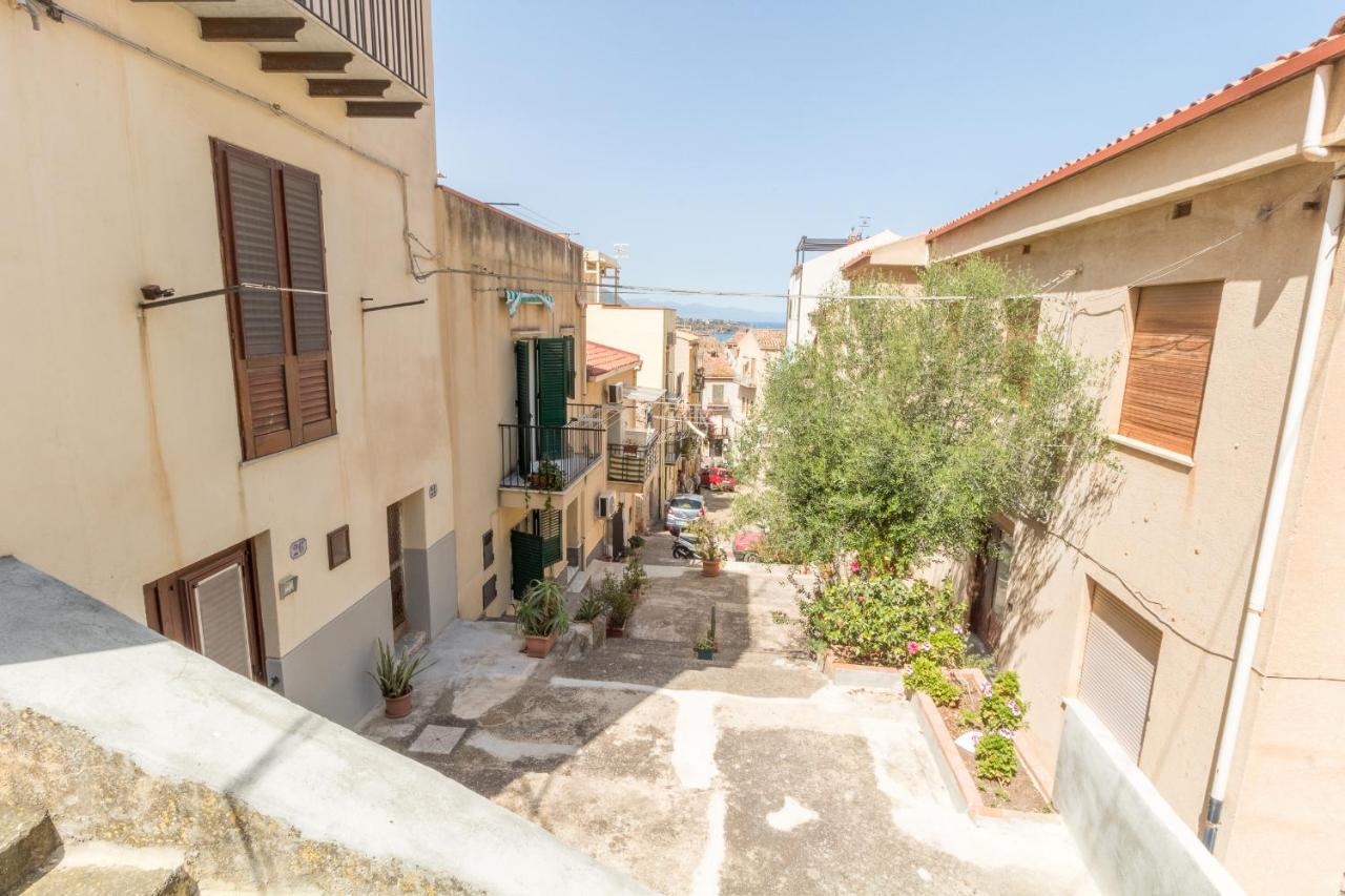 Domus Aurea Borgo House Apartment Cefalu Exterior photo